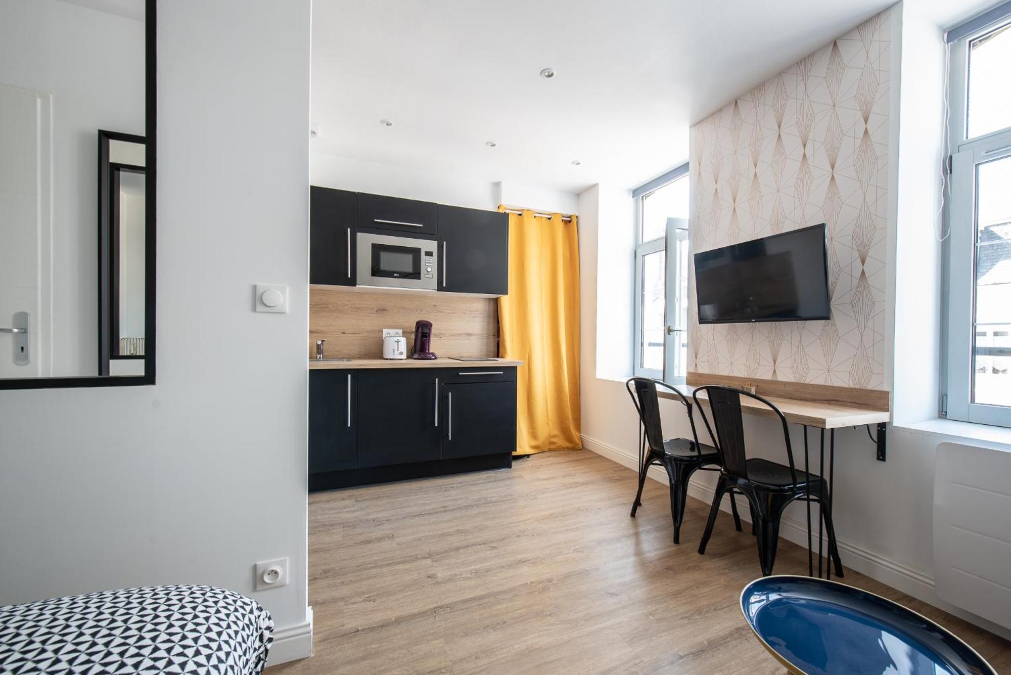 Au Nouveau Boulonnais - 4 Appartements Charmants Pour Couples, Familles Et Groupe D'Amis, Vieille Ville Et Centre Ville De Boulogne Sur Mer Bagian luar foto